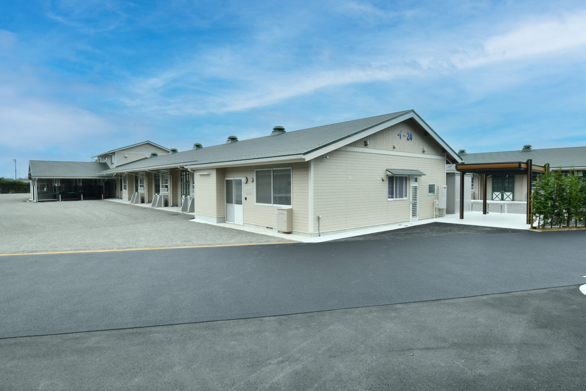 栗東トレーニング・センター厩舎改築（イ-22～26跡地）工事 - 株式会社